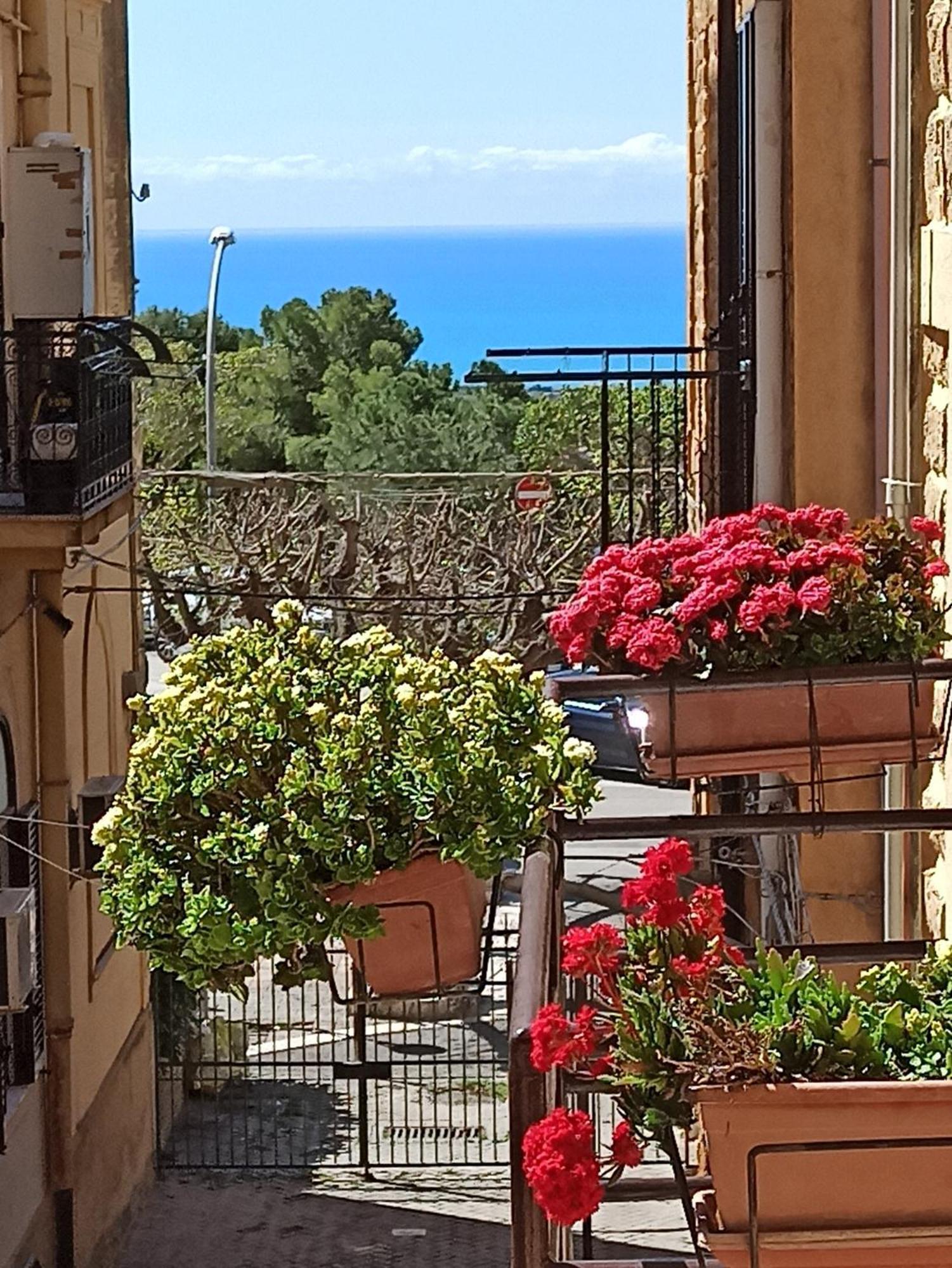 B&B Le 4 Stagioni Sul Viale, Belvedere Di Agrigento Eksteriør billede