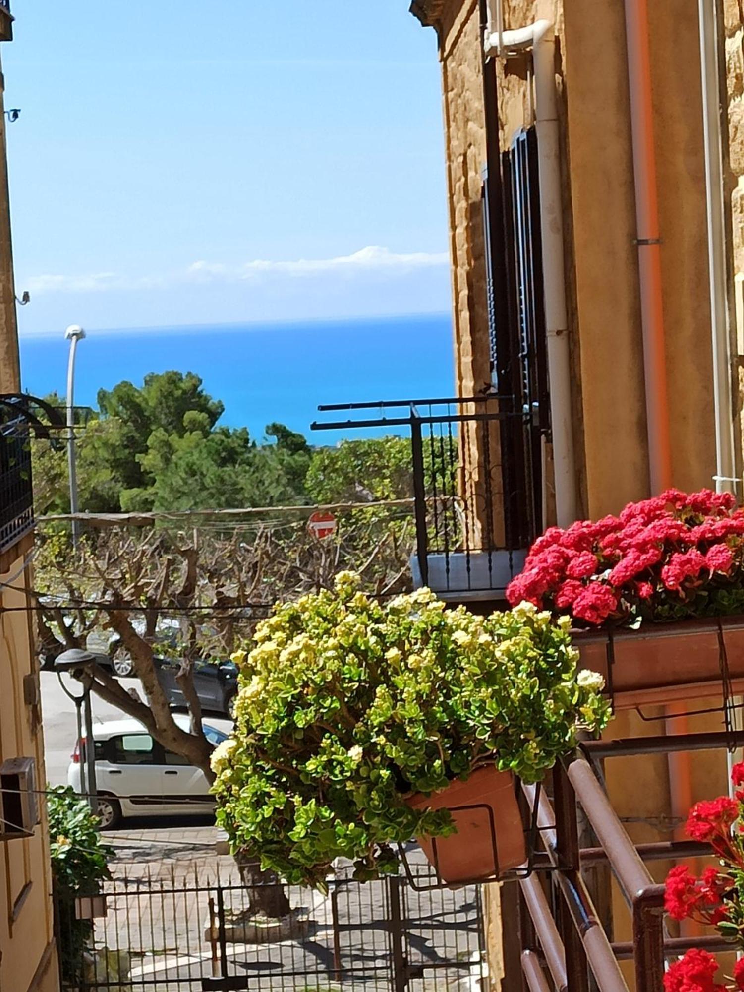 B&B Le 4 Stagioni Sul Viale, Belvedere Di Agrigento Eksteriør billede