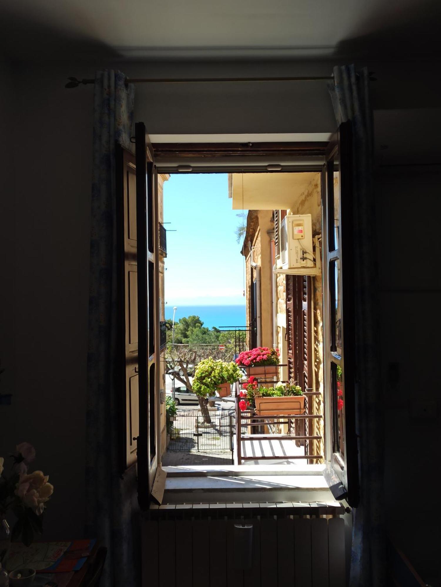 B&B Le 4 Stagioni Sul Viale, Belvedere Di Agrigento Værelse billede
