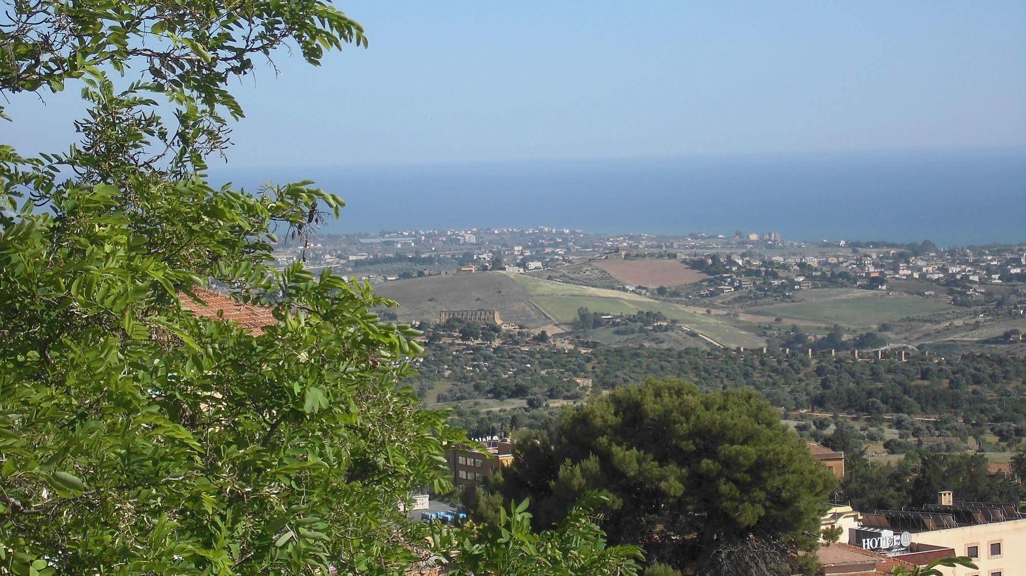 B&B Le 4 Stagioni Sul Viale, Belvedere Di Agrigento Eksteriør billede